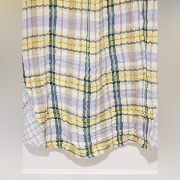 Free People 'One of the Guys' Oversized Plaid Button size small - Picture 9 of 10